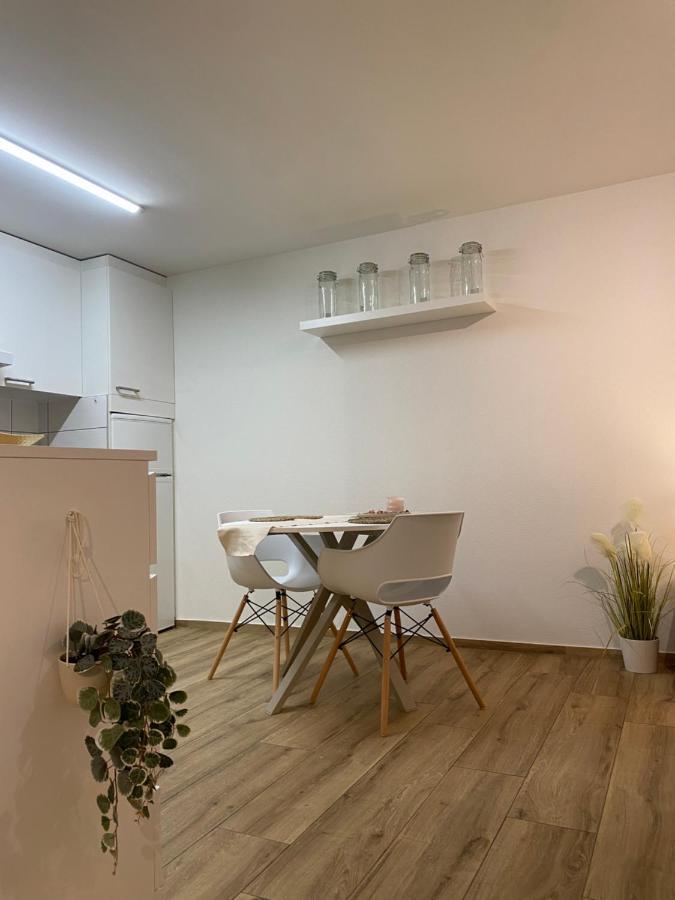 Eine Schoene Wohnung Am Messeplatz Basel Bagian luar foto